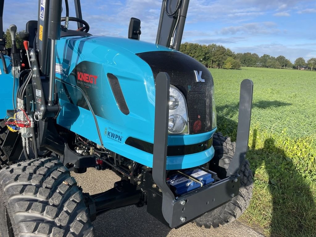 Traktor of the type Knegt 404 4WD 40 PK compact tractor NIEUW met frontlader, Neumaschine in Neer (Picture 7)