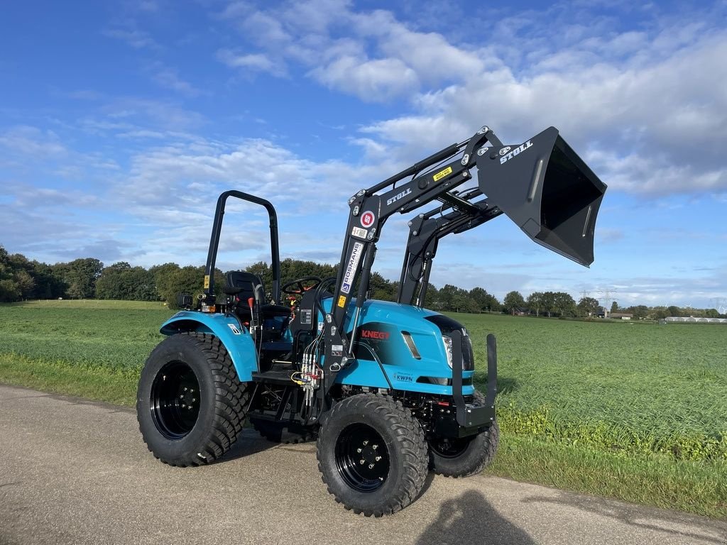 Traktor van het type Knegt 404 4WD 40 PK compact tractor NIEUW met frontlader, Neumaschine in Neer (Foto 2)