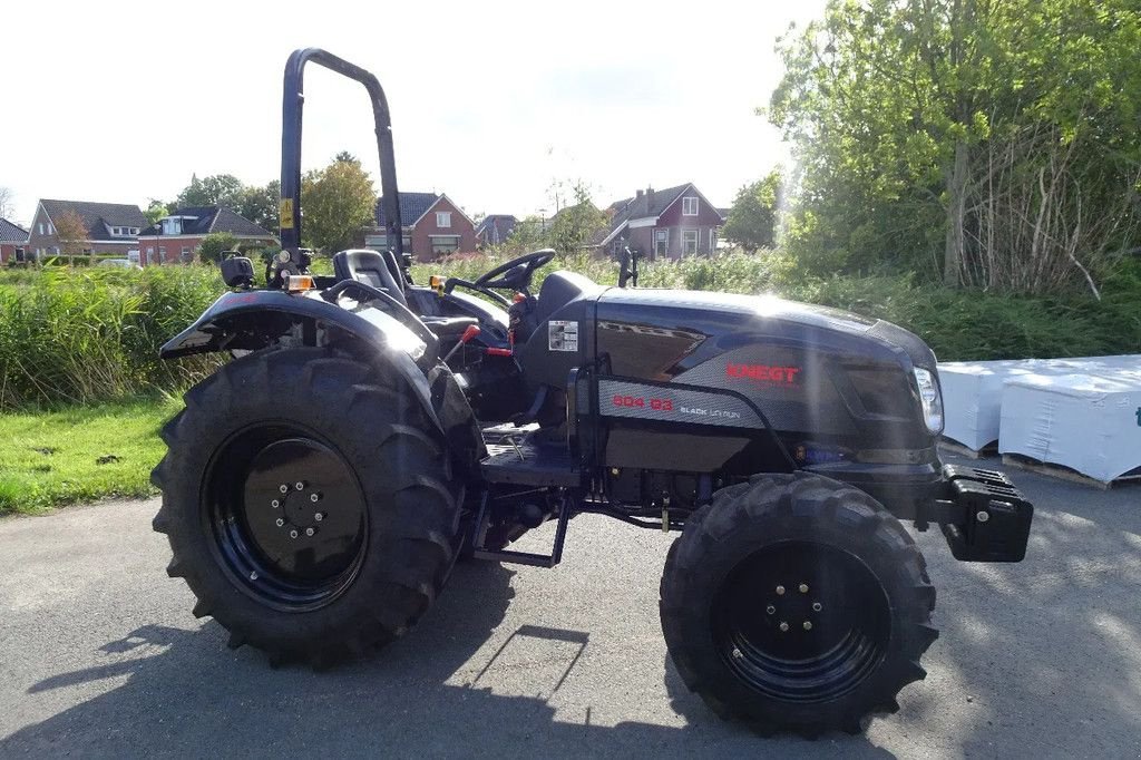 Traktor of the type Knegt 504G3 Black Edition ., Neumaschine in Losdorp (Picture 4)