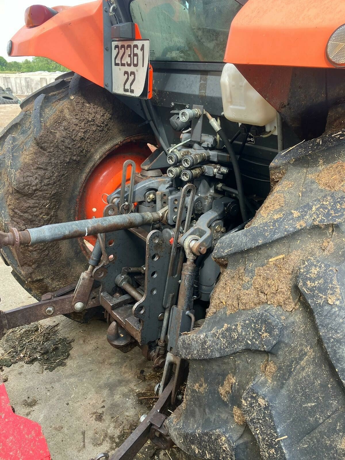 Traktor za tip Kubota 6040 DTN 4RM, Gebrauchtmaschine u PONTIVY (Slika 4)