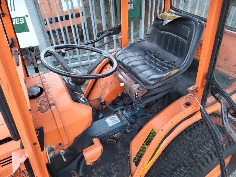 Traktor Türe ait Kubota 7200 4-wd., Gebrauchtmaschine içinde Hollandscheveld (resim 8)