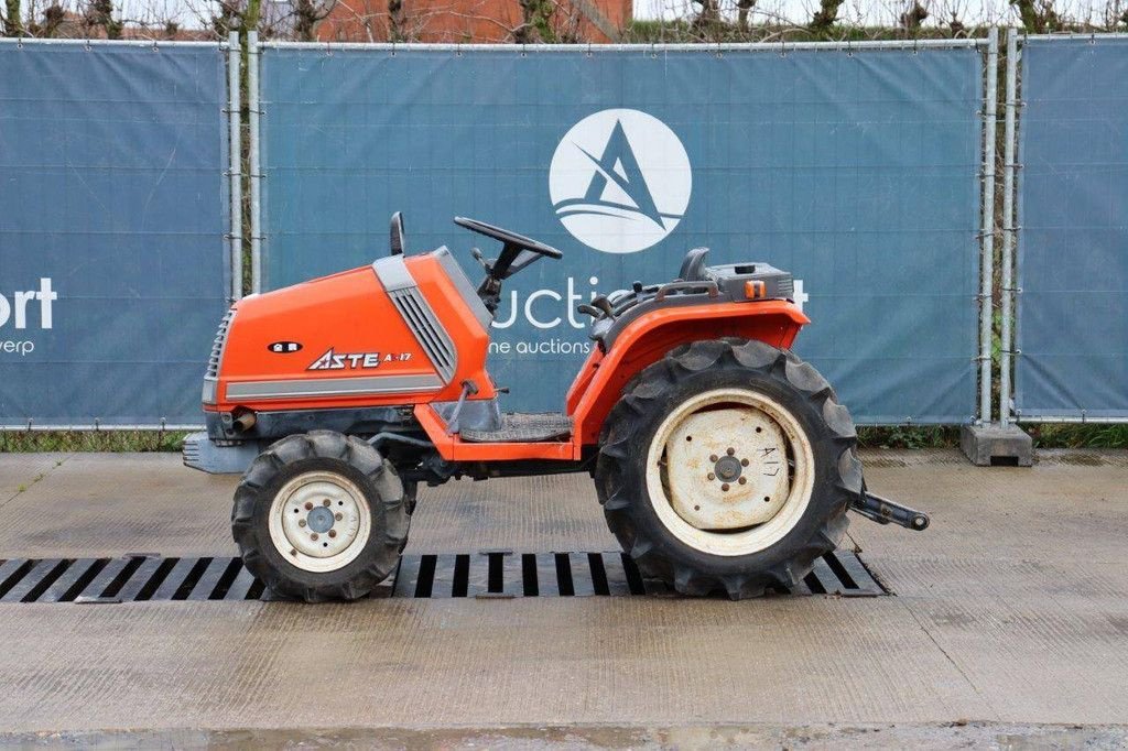 Traktor des Typs Kubota A-17, Gebrauchtmaschine in Antwerpen (Bild 2)