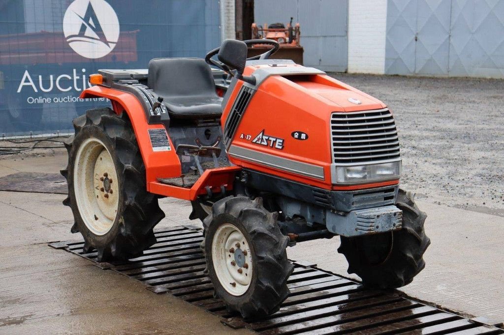 Traktor des Typs Kubota A-17, Gebrauchtmaschine in Antwerpen (Bild 8)