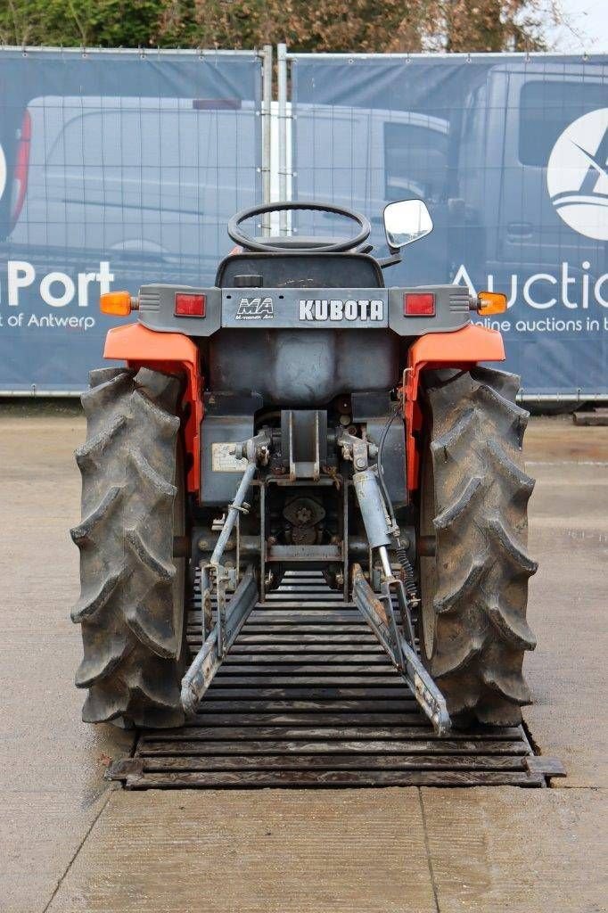 Traktor des Typs Kubota A-17, Gebrauchtmaschine in Antwerpen (Bild 5)