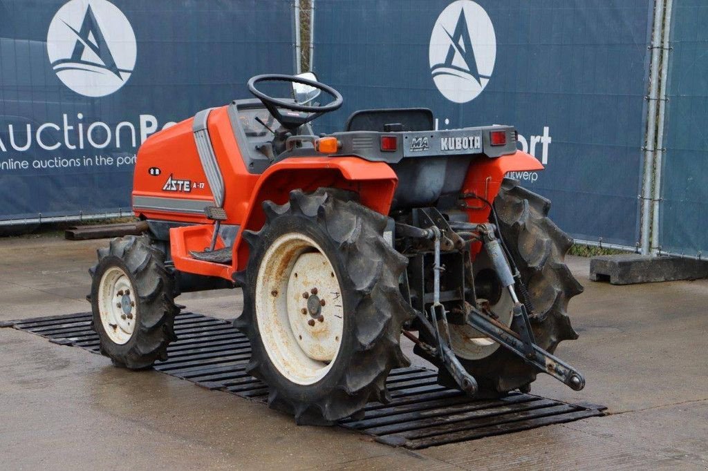 Traktor des Typs Kubota A-17, Gebrauchtmaschine in Antwerpen (Bild 4)