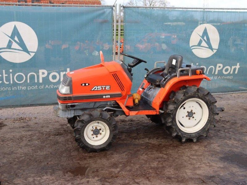 Traktor типа Kubota A-175, Gebrauchtmaschine в Antwerpen (Фотография 1)