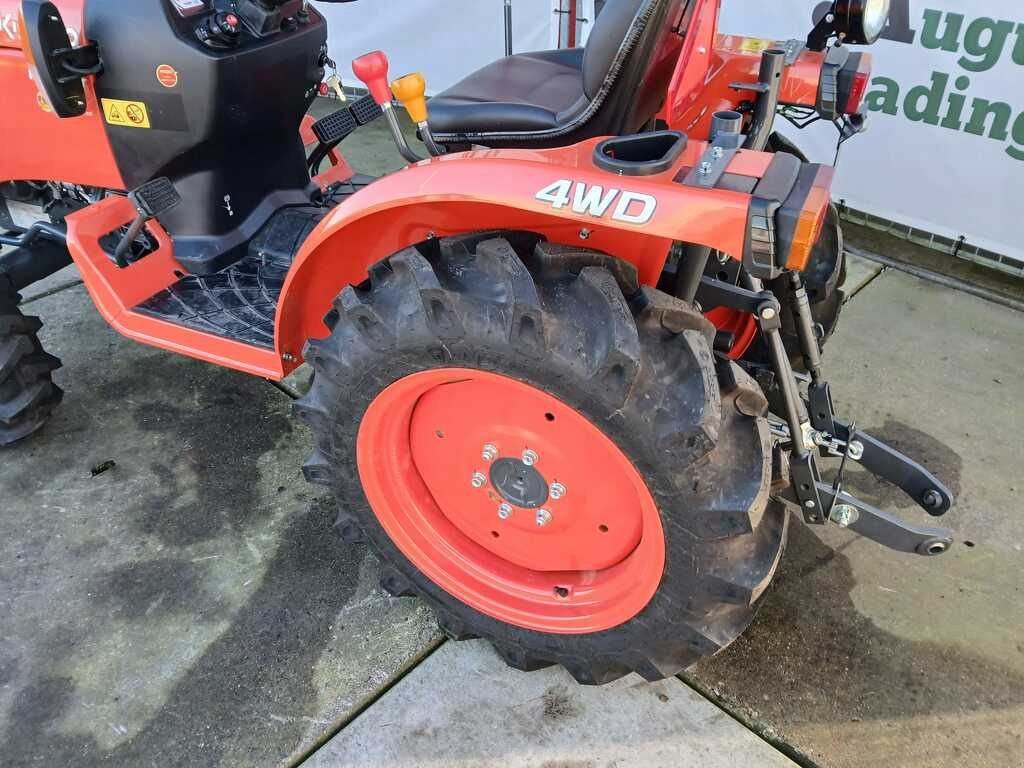 Traktor van het type Kubota A 211N, Neumaschine in Klundert (Foto 3)