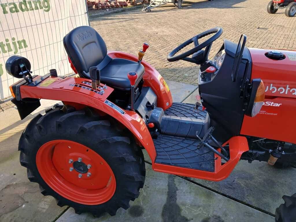 Traktor van het type Kubota A 211N, Neumaschine in Klundert (Foto 10)