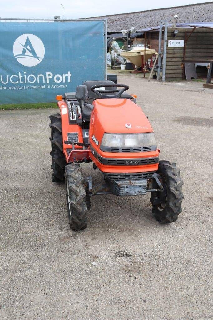 Traktor du type Kubota A14, Gebrauchtmaschine en Antwerpen (Photo 8)