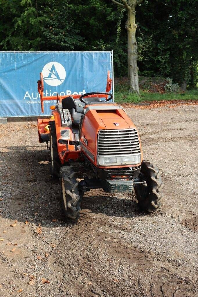 Traktor типа Kubota Aste A-15, Gebrauchtmaschine в Antwerpen (Фотография 8)