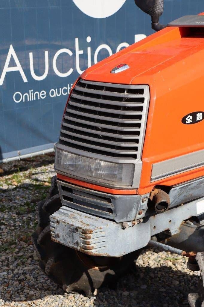 Traktor typu Kubota ASTE A-17, Gebrauchtmaschine v Antwerpen (Obrázek 11)