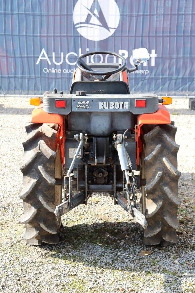 Traktor typu Kubota ASTE A-17, Gebrauchtmaschine w Antwerpen (Zdjęcie 5)