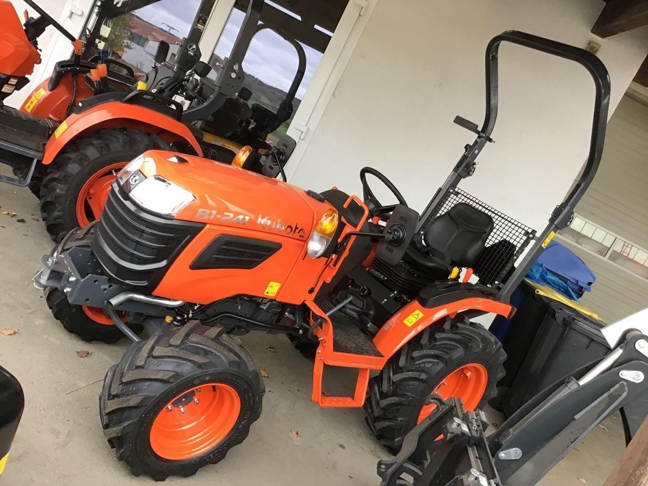 Traktor del tipo Kubota B 1241 D-EC-F, Neumaschine en Burgbernheim (Imagen 1)