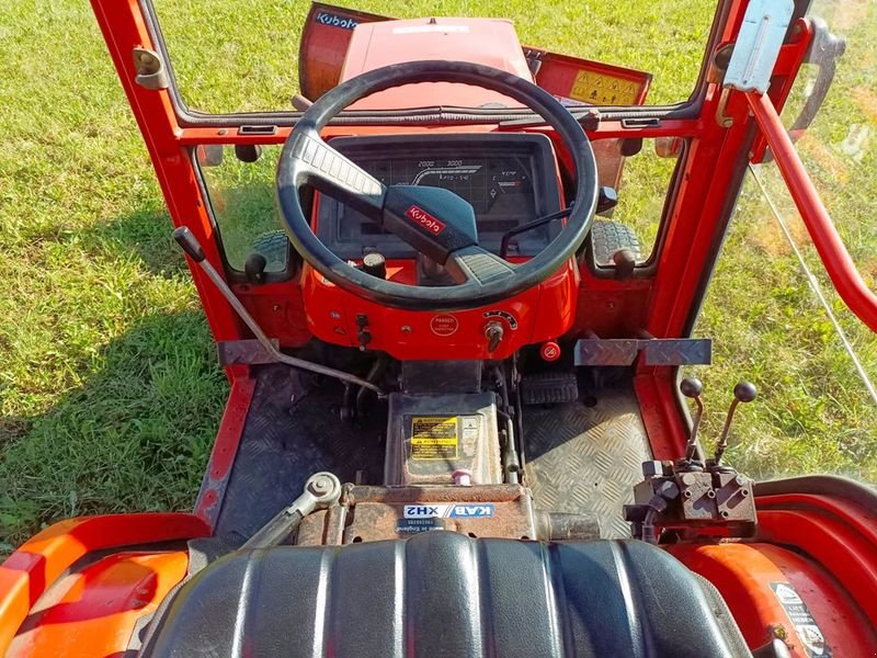 Traktor del tipo Kubota B 1750 HD Hydro, Gebrauchtmaschine en St. Marienkirchen (Imagen 4)