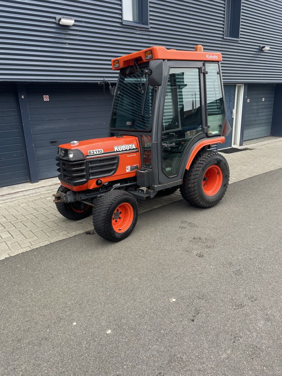 Traktor des Typs Kubota B 2110, Gebrauchtmaschine in Haarlem (Bild 1)