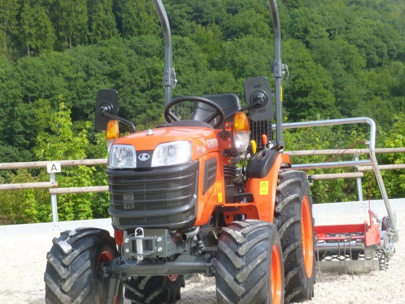 Traktor del tipo Kubota B1-161 Allrad, Neumaschine en Olpe (Imagen 1)