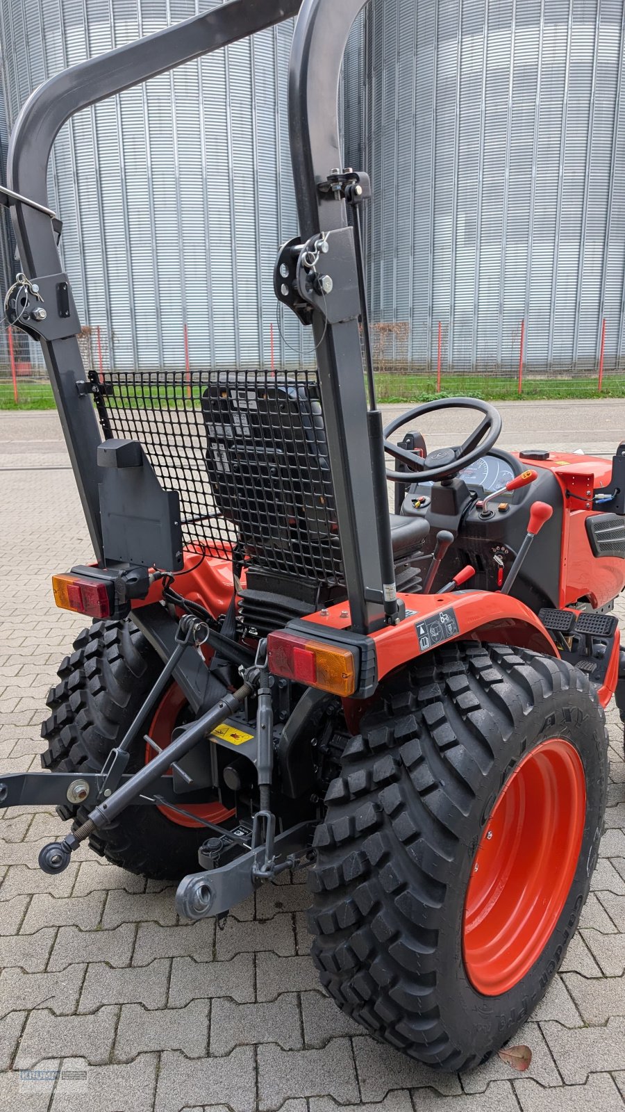 Traktor des Typs Kubota B1-161, Gebrauchtmaschine in Malterdingen (Bild 3)