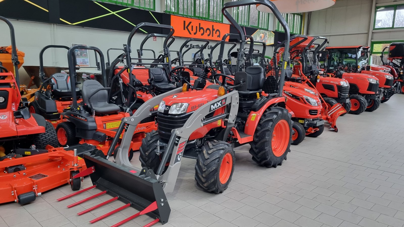 Traktor typu Kubota B1-181 Frontlader, Neumaschine w Olpe (Zdjęcie 8)