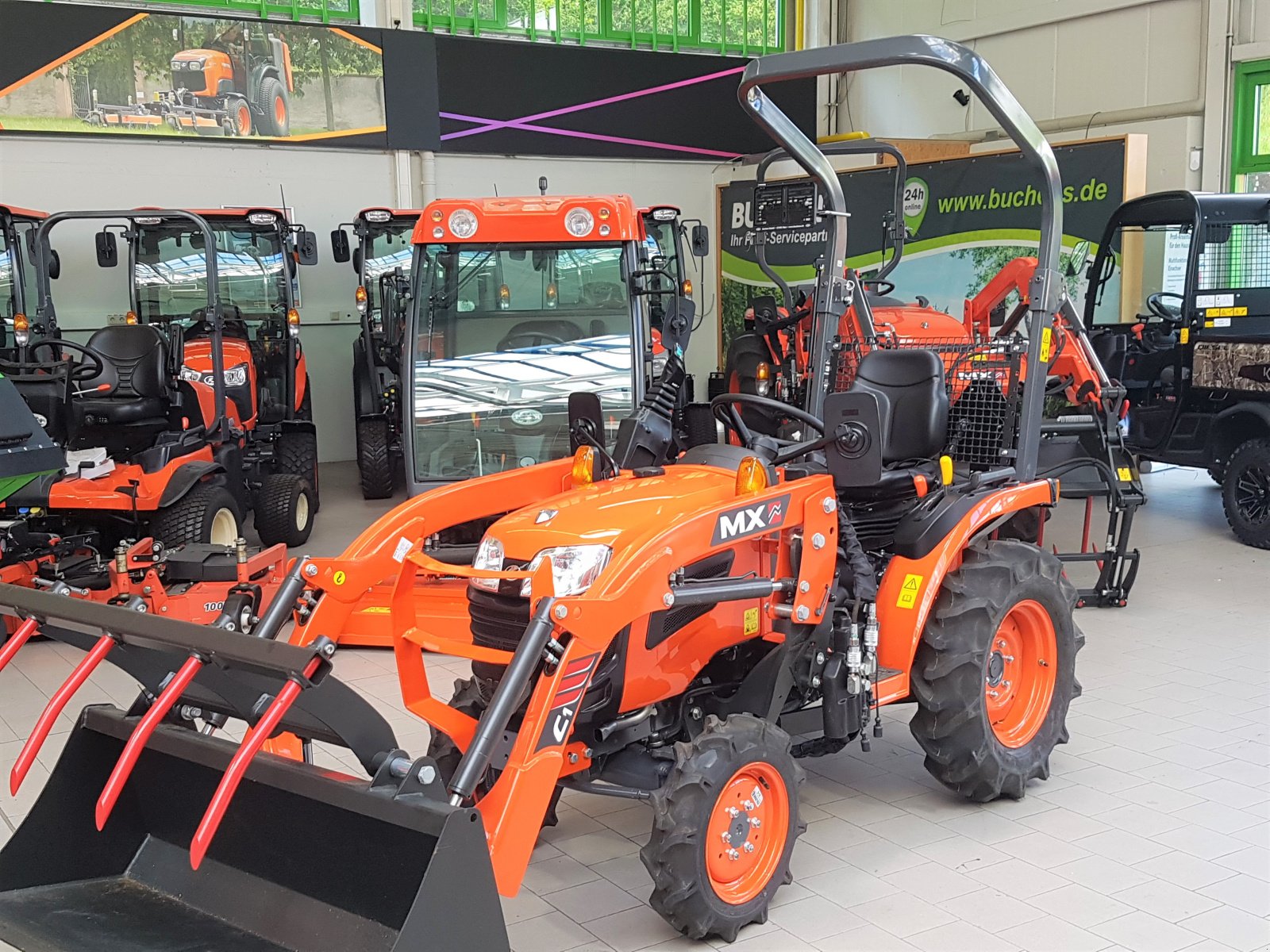 Traktor van het type Kubota B1-181 Frontlader, Neumaschine in Olpe (Foto 14)