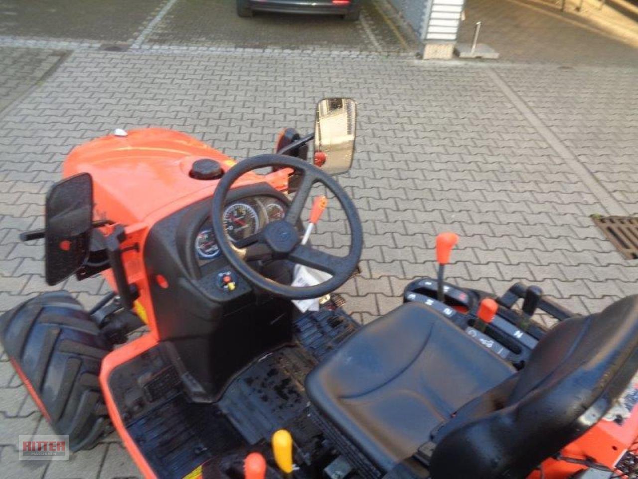 Traktor van het type Kubota B1 181, Neumaschine in Zell a. H. (Foto 5)