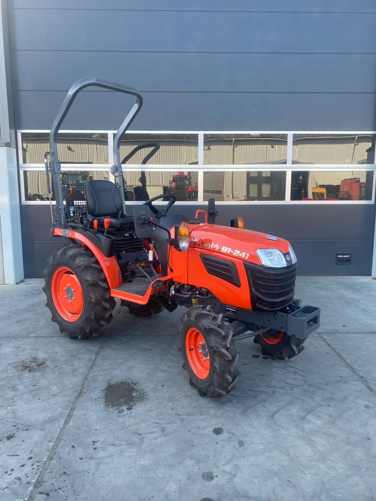 Traktor Türe ait Kubota B1-241 compact trekker, Neumaschine içinde Giethoorn (resim 1)