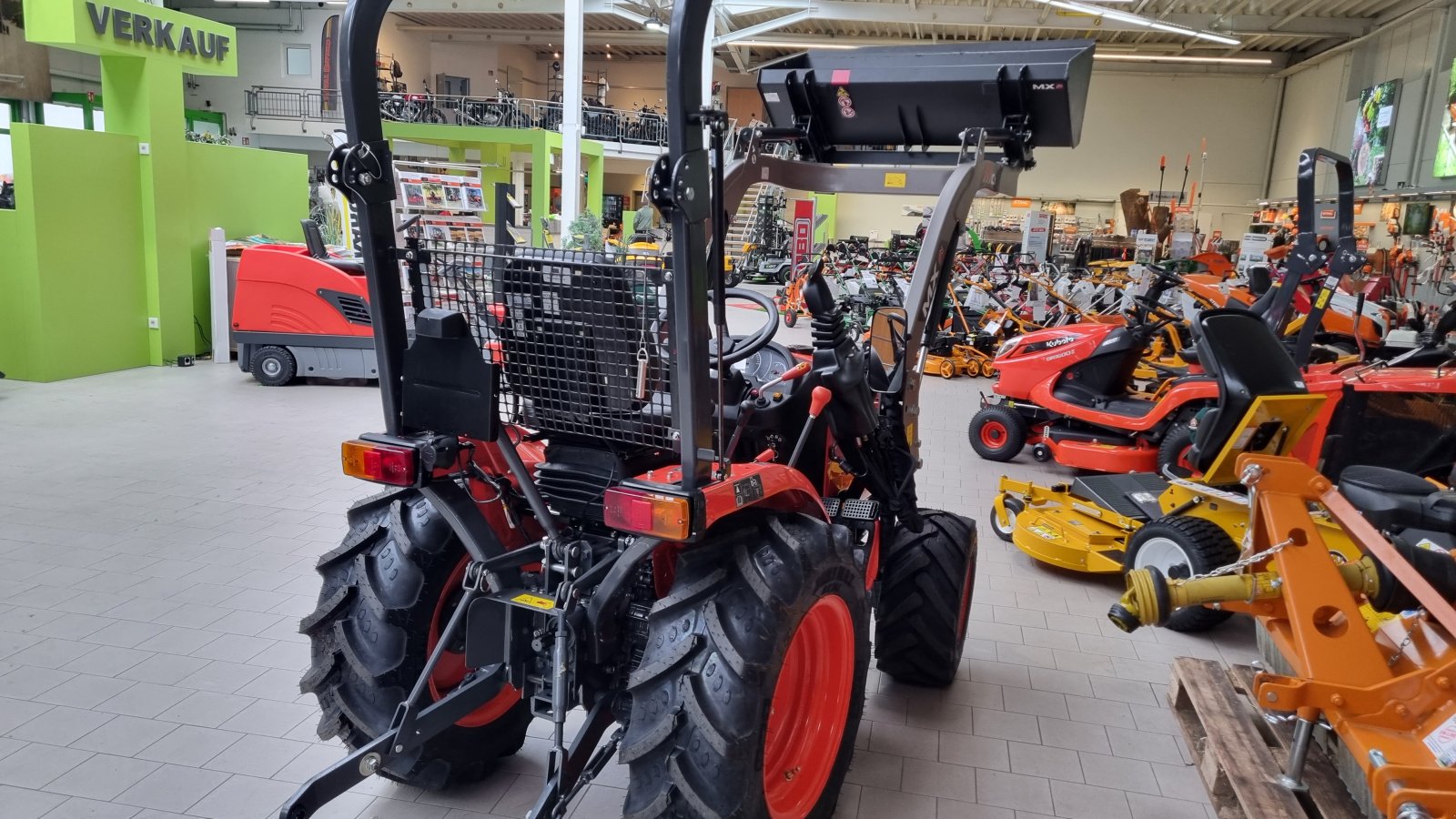 Traktor del tipo Kubota B1161 incl Frontlader, Neumaschine In Olpe (Immagine 2)