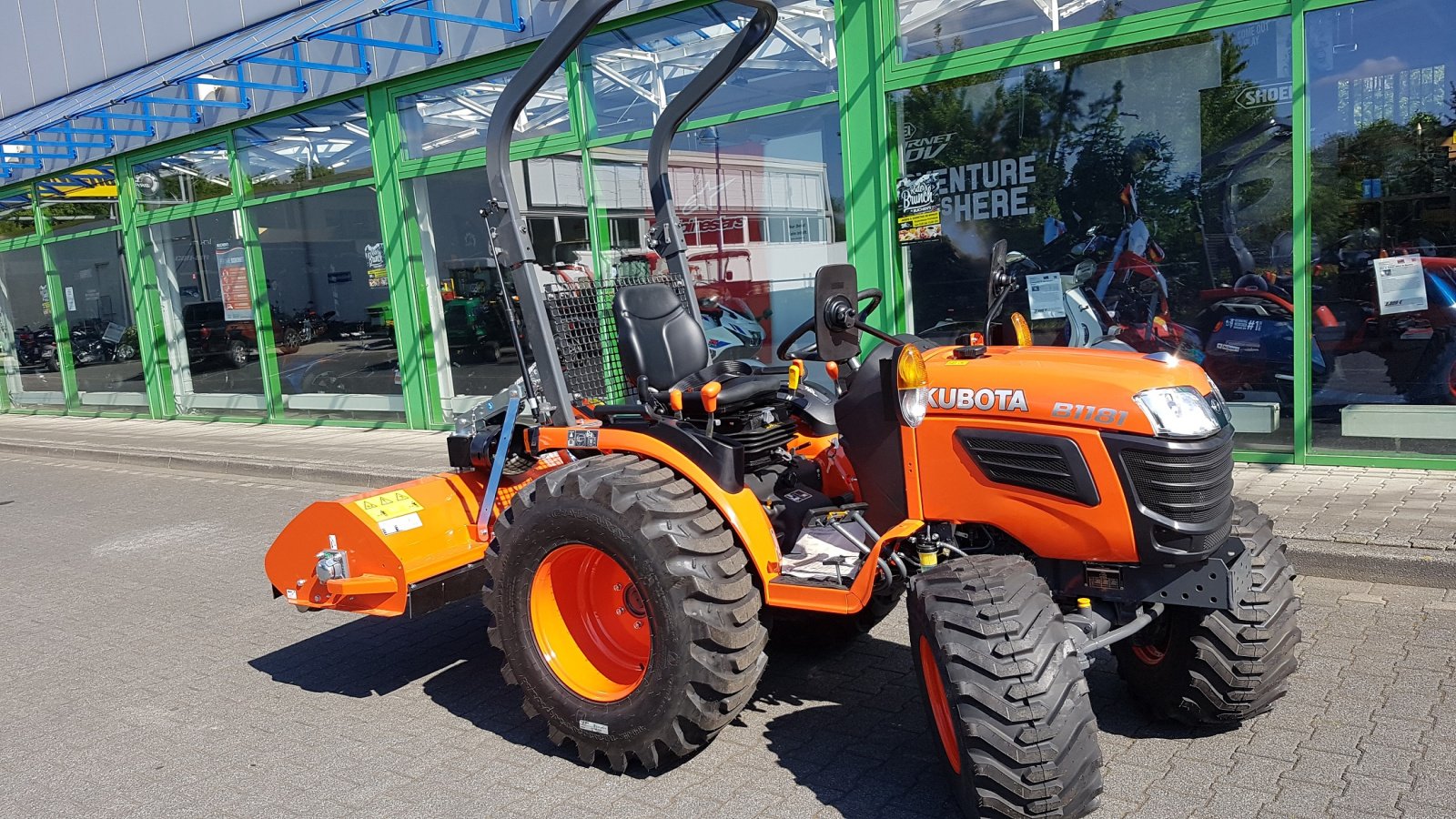 Traktor of the type Kubota B1181  Aktion, Neumaschine in Olpe (Picture 9)