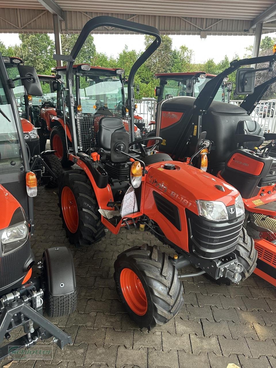 Traktor des Typs Kubota B1181DT EC AS, Neumaschine in Idstein-Wörsdorf (Bild 1)