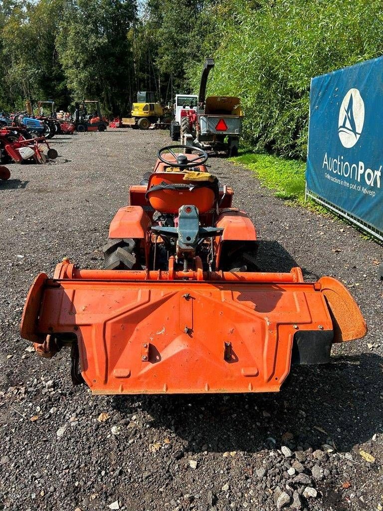 Traktor des Typs Kubota B1200DT, Gebrauchtmaschine in Antwerpen (Bild 2)