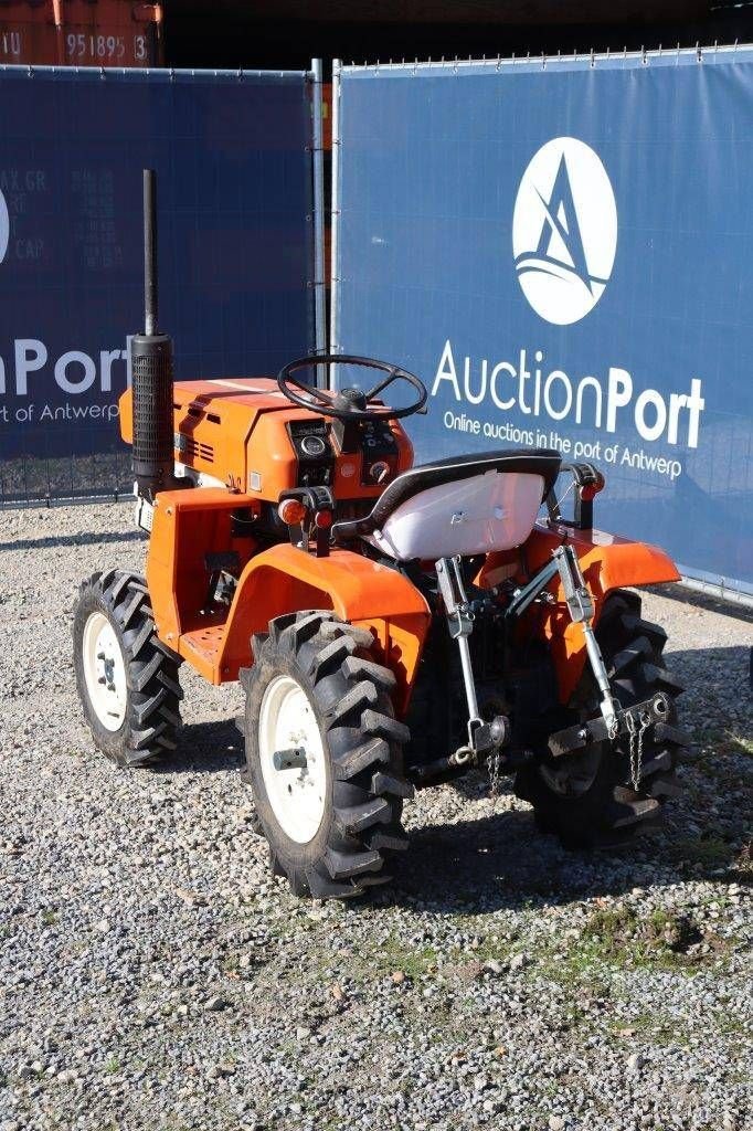 Traktor des Typs Kubota B1200DT, Gebrauchtmaschine in Antwerpen (Bild 4)