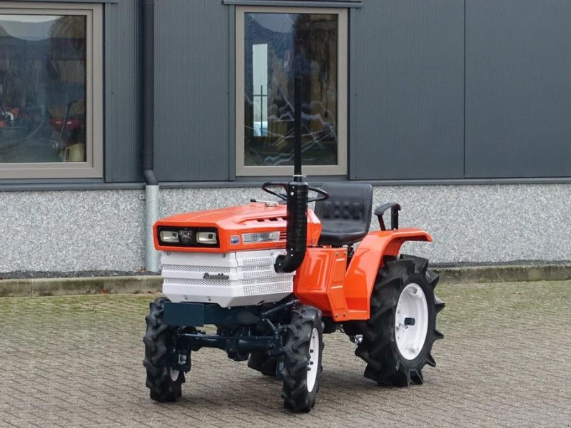 Traktor tip Kubota B1400 4wd / 1123 Draaiuren / Koopje, Gebrauchtmaschine in Swifterband (Poză 1)