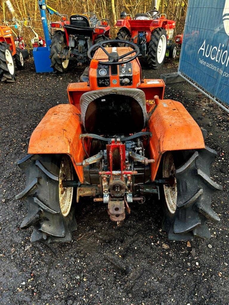 Traktor του τύπου Kubota B1400, Gebrauchtmaschine σε Antwerpen (Φωτογραφία 4)