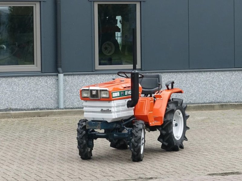 Traktor of the type Kubota B1402 4wd / 0953 Draaiuren / Margetrekker, Gebrauchtmaschine in Swifterband (Picture 1)