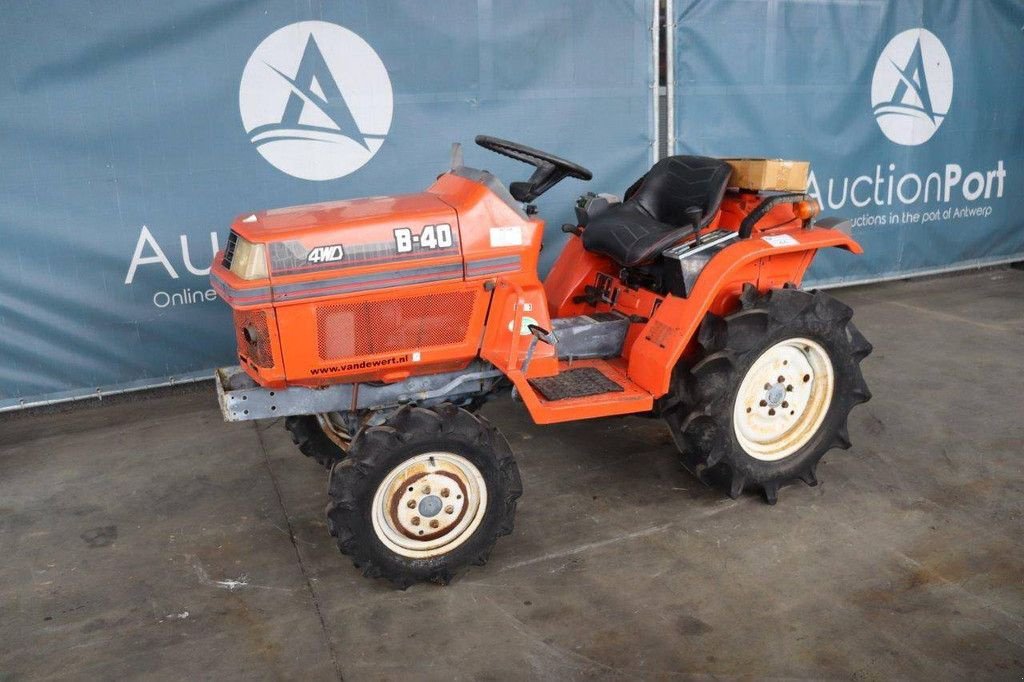 Traktor van het type Kubota B1402DT, Gebrauchtmaschine in Antwerpen (Foto 1)