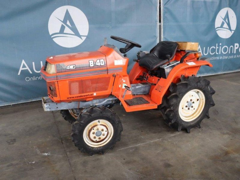 Traktor of the type Kubota B1402DT, Gebrauchtmaschine in Antwerpen (Picture 1)