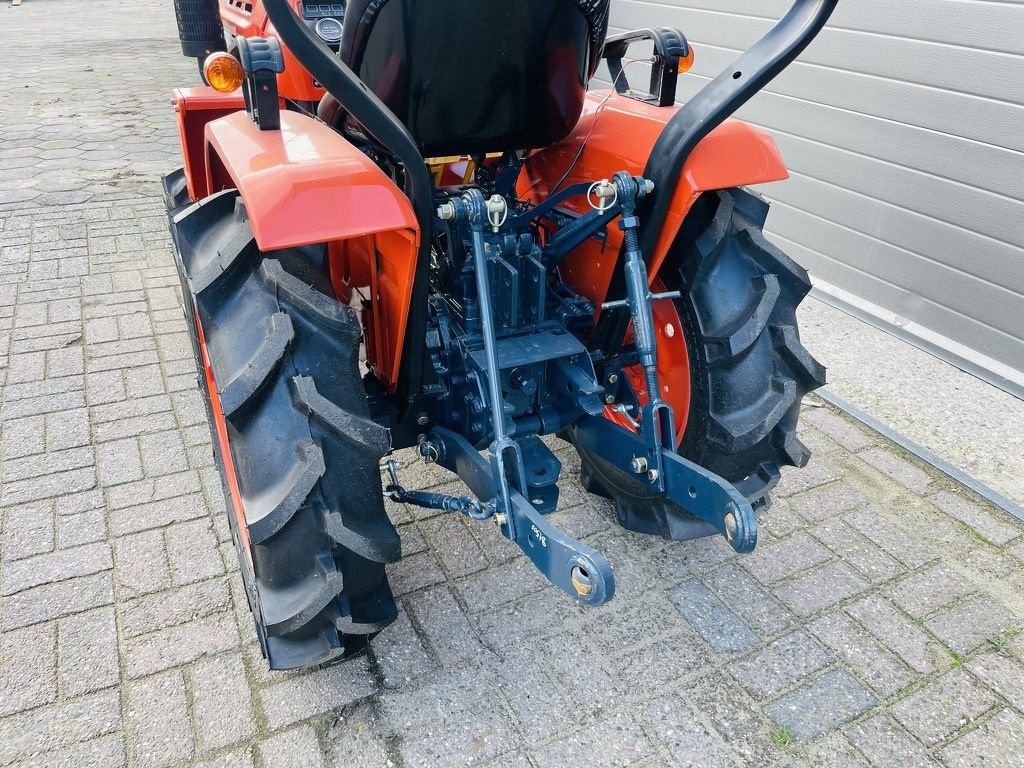 Traktor van het type Kubota B1500 4WD 15 PK minitractor, Gebrauchtmaschine in Neer (Foto 10)