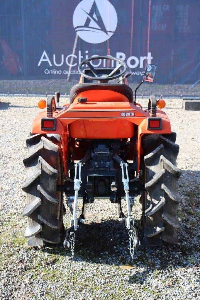 Traktor van het type Kubota B1502DT, Gebrauchtmaschine in Antwerpen (Foto 5)