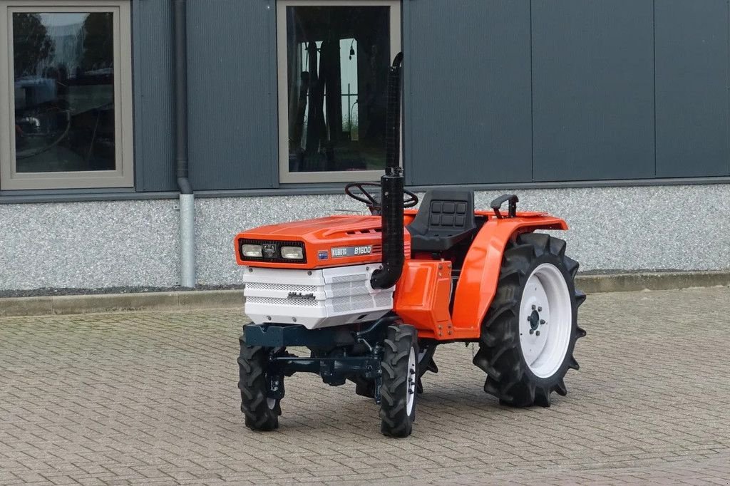 Traktor des Typs Kubota B1600 4wd / 161 Draaiuren / Superkruipversnelling, Gebrauchtmaschine in Swifterband (Bild 1)