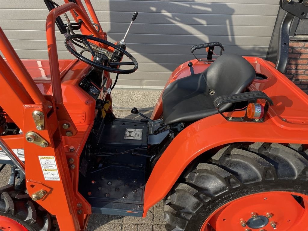 Traktor typu Kubota B1600 4WD 20 PK minitractor + frontlader, Gebrauchtmaschine w Neer (Zdjęcie 7)