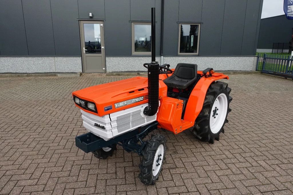 Traktor du type Kubota B1600 4wd / 972 Draaiuren / Superkruipbak, Gebrauchtmaschine en Swifterband (Photo 3)