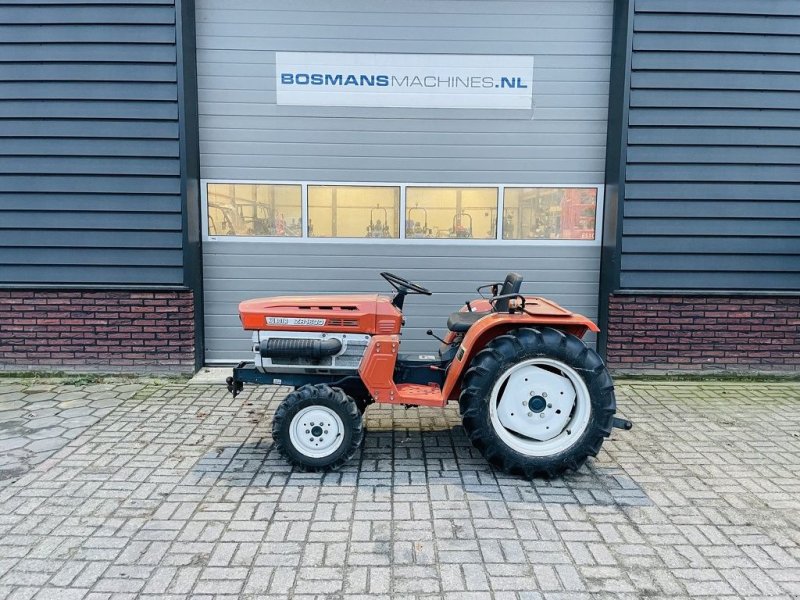 Traktor типа Kubota B1600 4WD minitractor, Gebrauchtmaschine в Neer