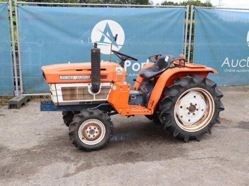 Traktor типа Kubota B1600, Gebrauchtmaschine в Antwerpen (Фотография 1)