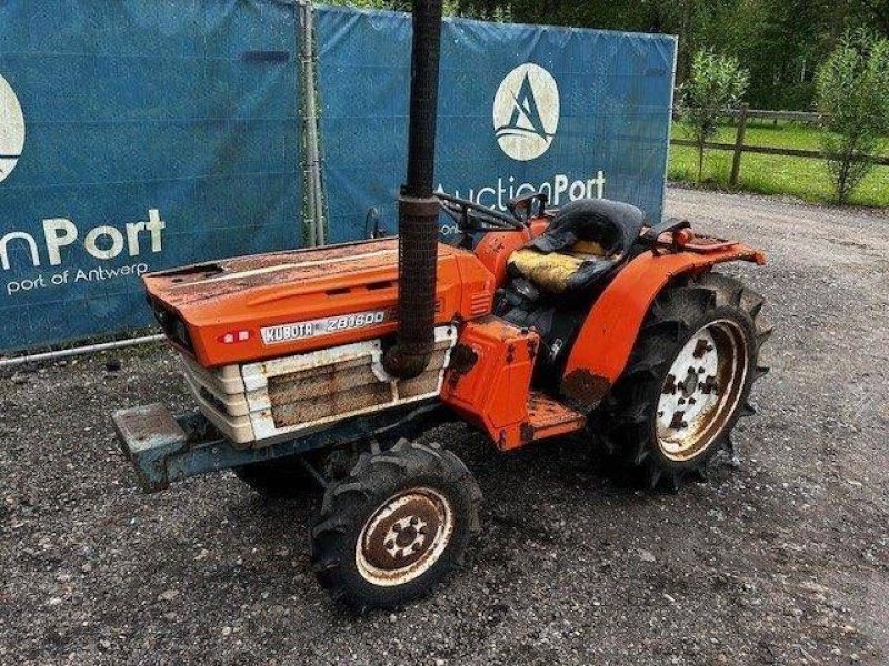 Traktor des Typs Kubota B1600, Gebrauchtmaschine in Antwerpen (Bild 1)