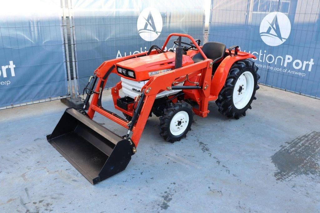 Traktor типа Kubota B1600, Gebrauchtmaschine в Antwerpen (Фотография 9)