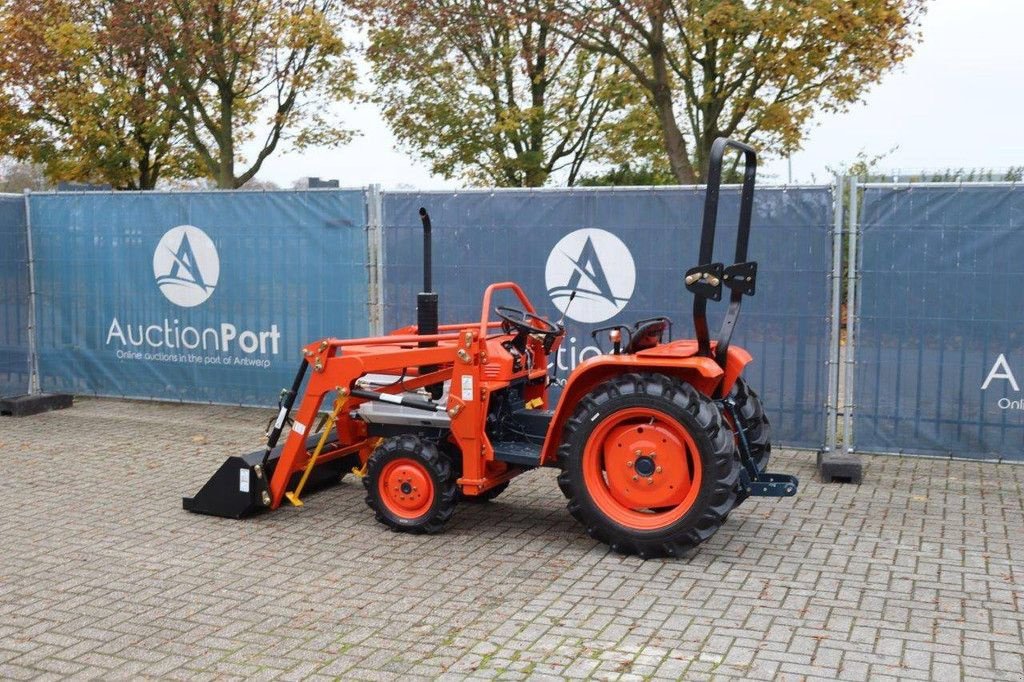 Traktor van het type Kubota B1600D, Neumaschine in Antwerpen (Foto 3)