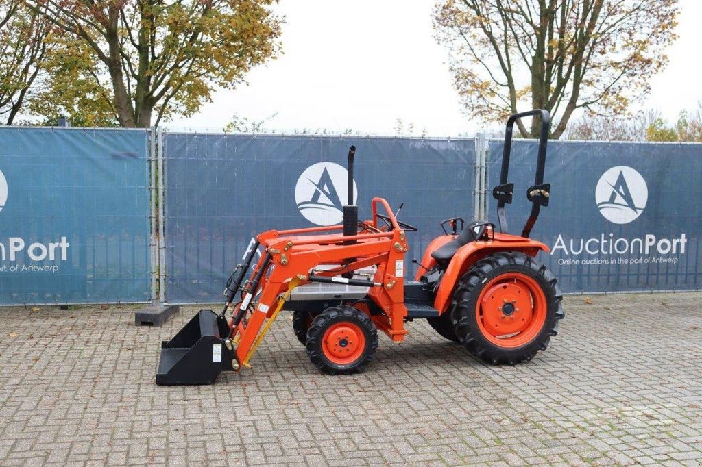 Traktor van het type Kubota B1600D, Neumaschine in Antwerpen (Foto 1)