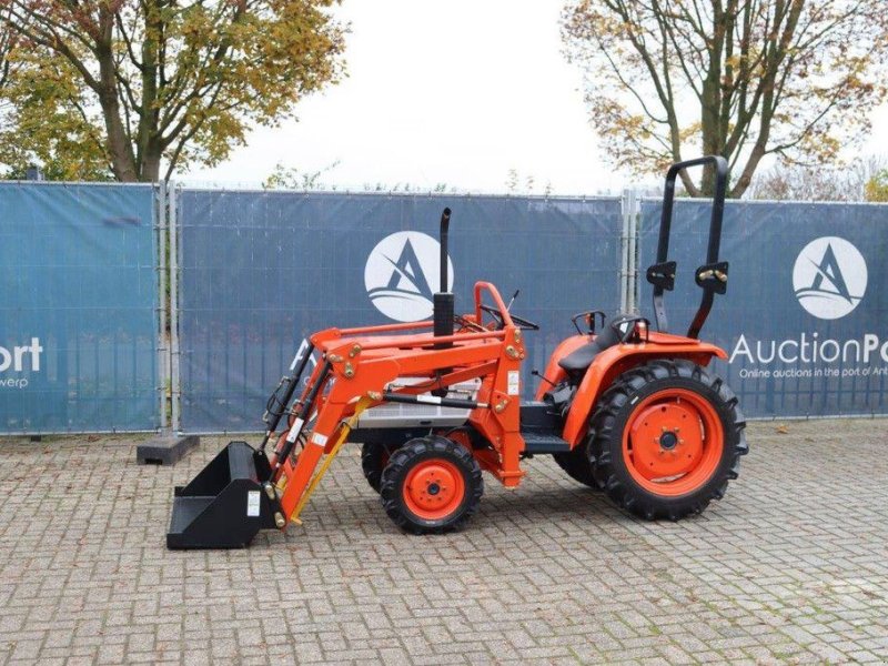 Traktor van het type Kubota B1600D, Neumaschine in Antwerpen (Foto 1)