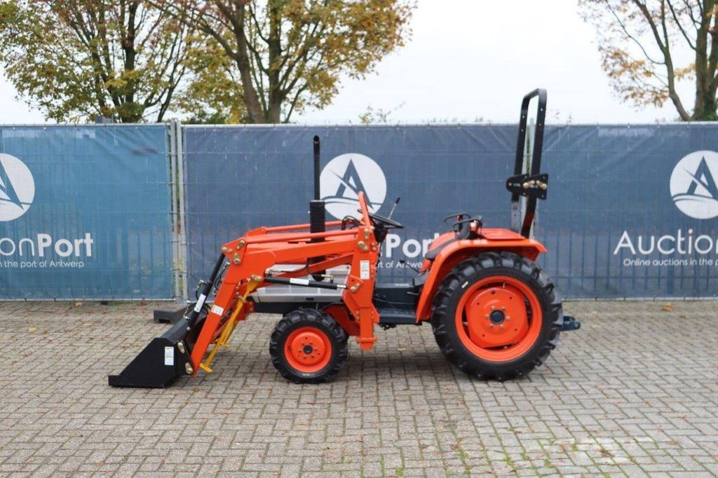 Traktor van het type Kubota B1600D, Neumaschine in Antwerpen (Foto 2)