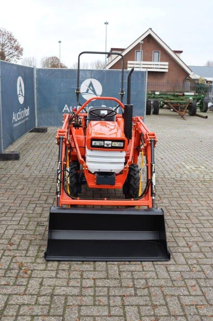 Traktor от тип Kubota B1600D, Neumaschine в Antwerpen (Снимка 9)