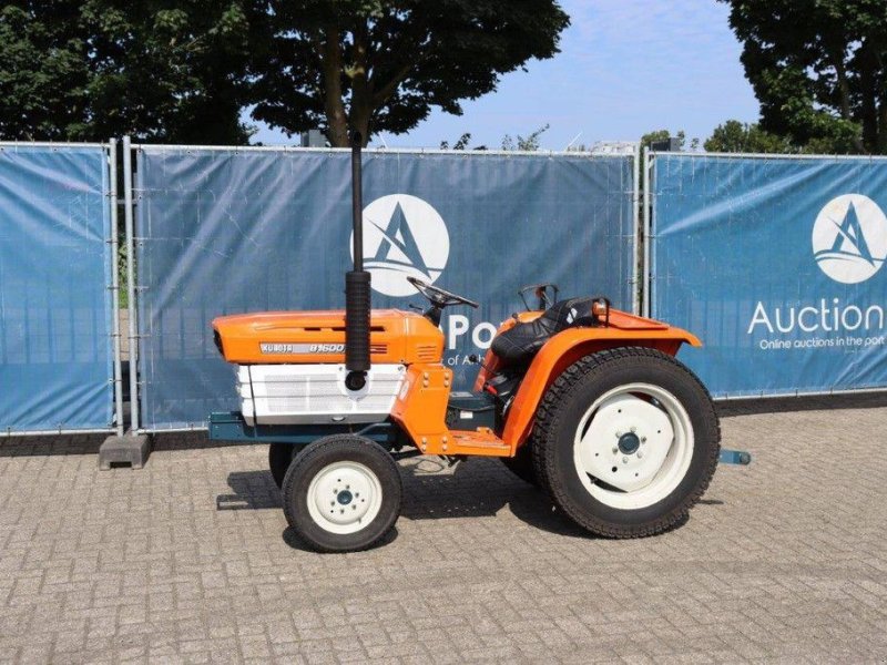 Traktor типа Kubota B1600DT, Gebrauchtmaschine в Antwerpen (Фотография 1)